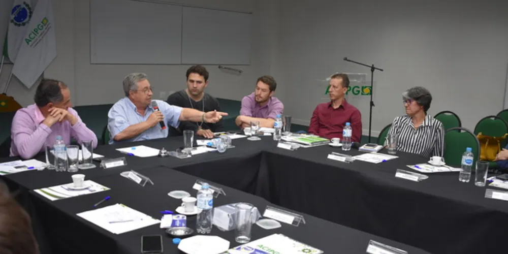 Imagem ilustrativa da imagem Diretoria da ACIPG discute combate à pedofilia