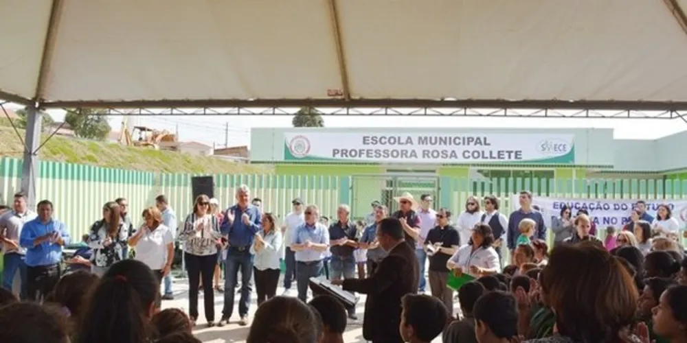Imagem ilustrativa da imagem Jaguariaíva entrega escola e obras de pavimentação