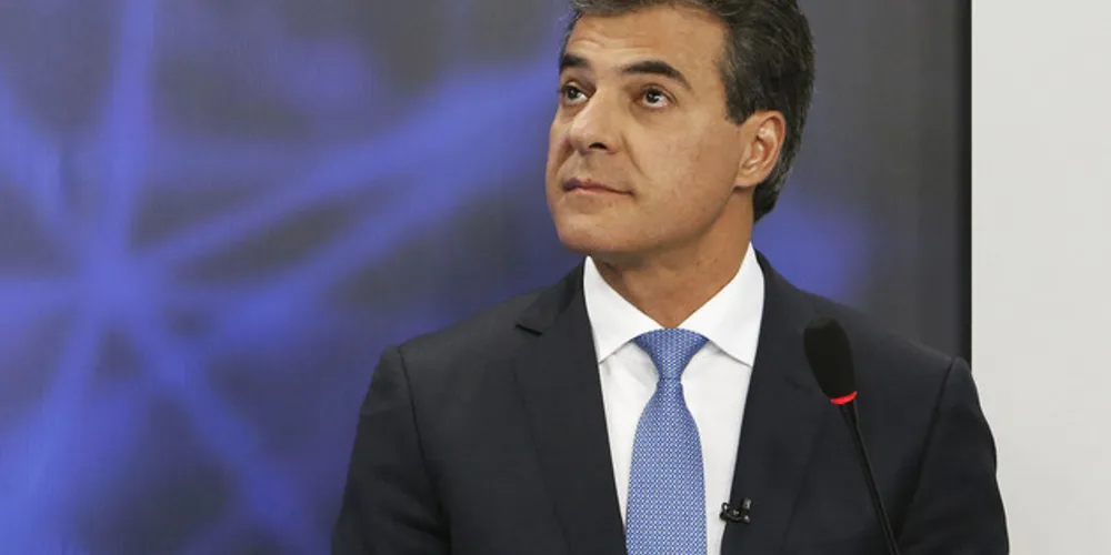 O governador do Paran· candidato ‡ ReeleiÁ„o Beto Richa durante Debate na TV Bandeirantes. CURITIBA/PR, Brasil 28/08/2014. (Foto: Rodolfo Buhrer / La Imagem / Fotoarena )