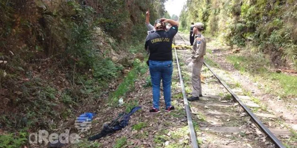 Imagem ilustrativa da imagem Homem morre após cair de penhasco no Alagados