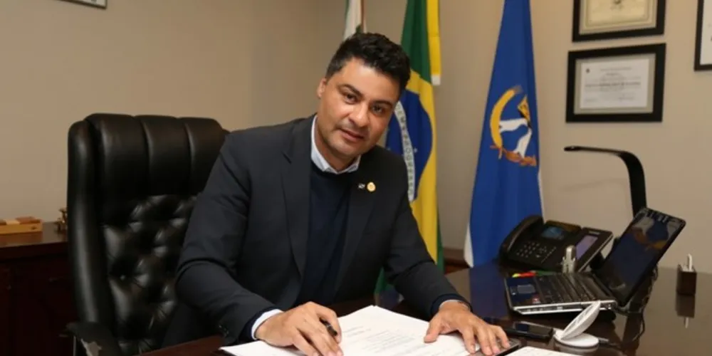 Imagem ilustrativa da imagem PG reajusta salário dos servidores em 2,76%