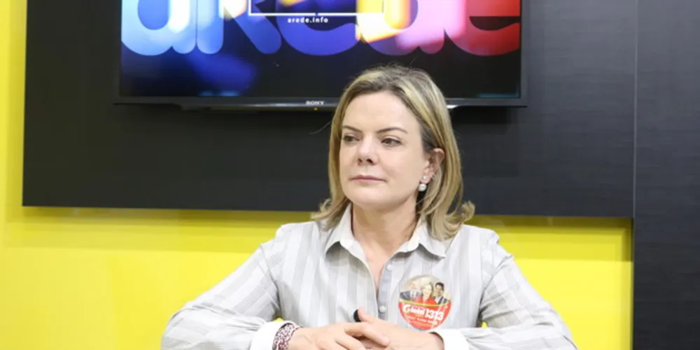 Imagem ilustrativa da imagem “Pensamos em denunciar processo eleitoral”, diz Gleisi em PG