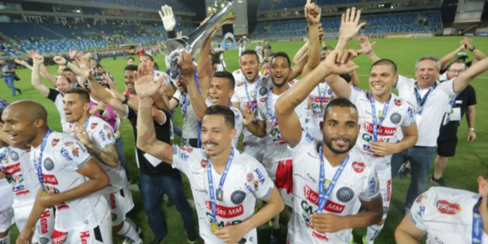 Imagem ilustrativa da imagem Fantasma assombra a Arena Pantanal e é campeão; fotos
