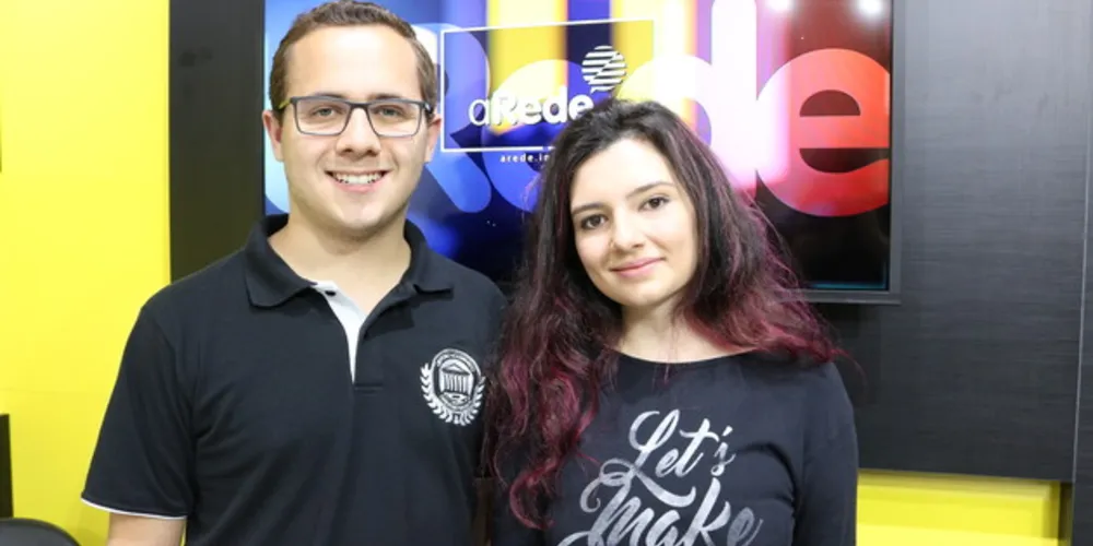 Bruno Althaus e Isabelle Paiva, do Centro Acadêmico Carvalho Santos, participaram da live, na segunda-feira, para divulgar o evento