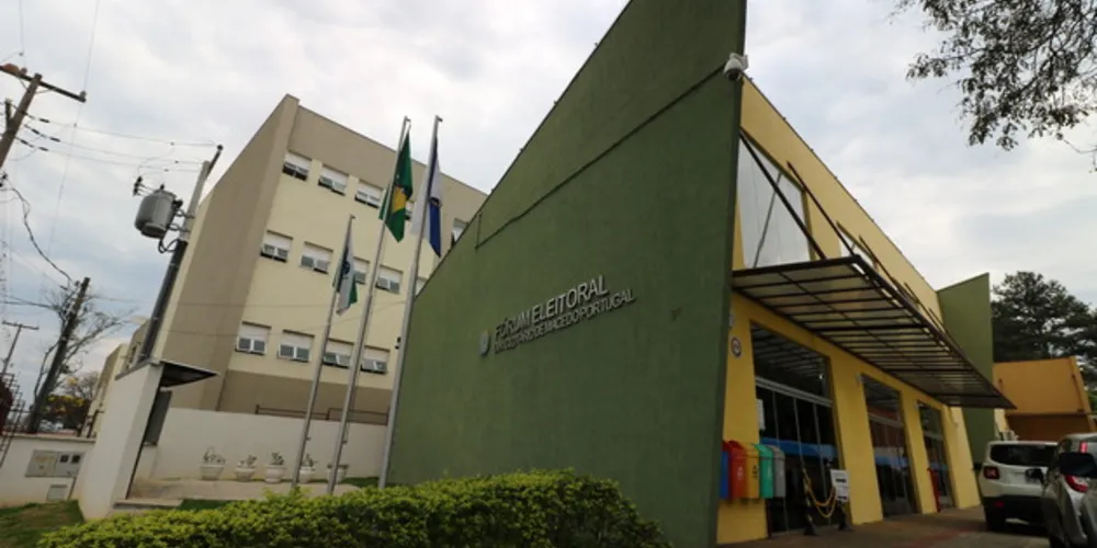 Mulher foi presa no Fórum Eleitoral