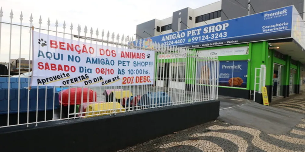 Imagem ilustrativa da imagem Amigão Pet Shop realiza bênção de animais em PG