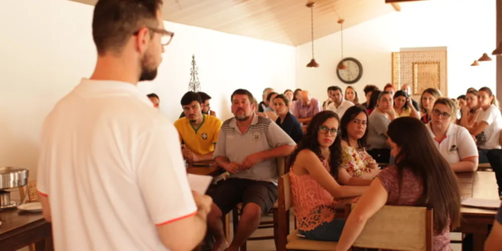 O treinamento foi ministrado por Felipe Pedroso historiador e pesquisador da história da alimentação.
