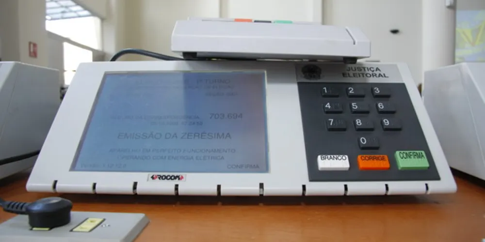 Imagem ilustrativa da imagem Uso de celulares é restringido na cabine de votação