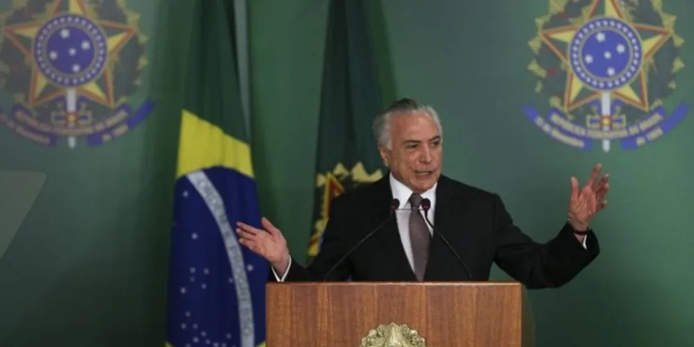 Imagem ilustrativa da imagem Após votar, Temer pede paz no País