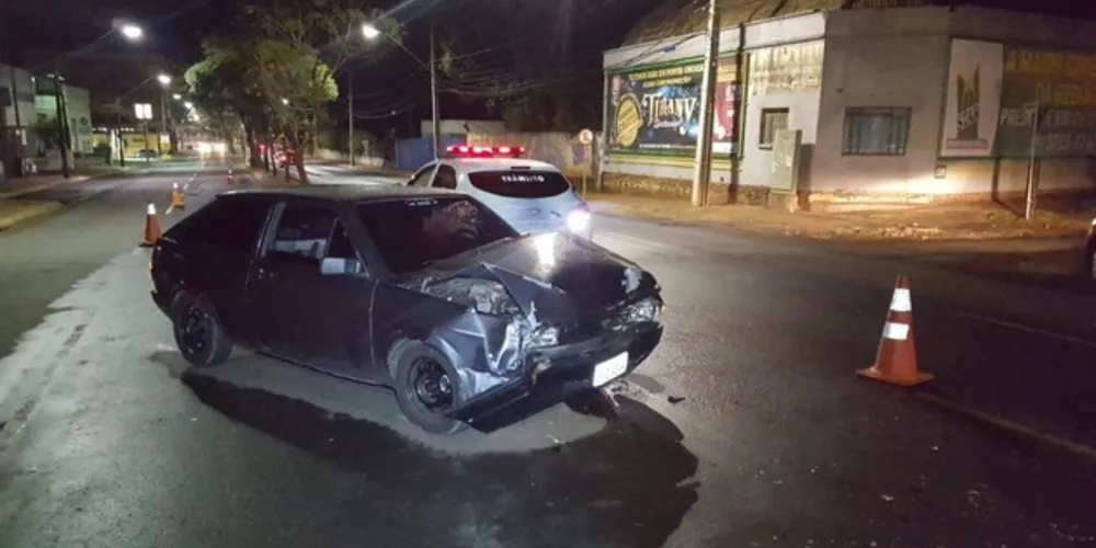 Imagem ilustrativa da imagem Batida entre dois carros deixa ferido na Visconde de Mauá