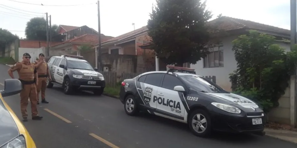 Imagem ilustrativa da imagem Em Carambeí, Polícia apreende carro usado em roubos de malote