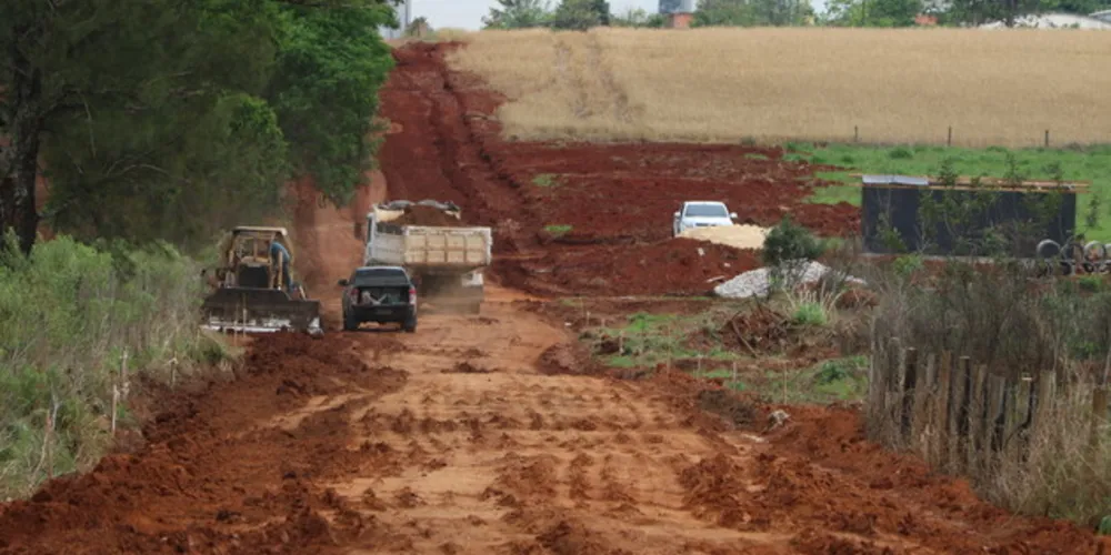 Imagem ilustrativa da imagem Prefeitura inicia pavimentação no Distrito Industrial