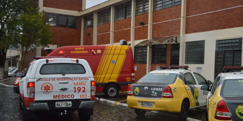 Socorro foi feito por equipes do Siate e do Samu.