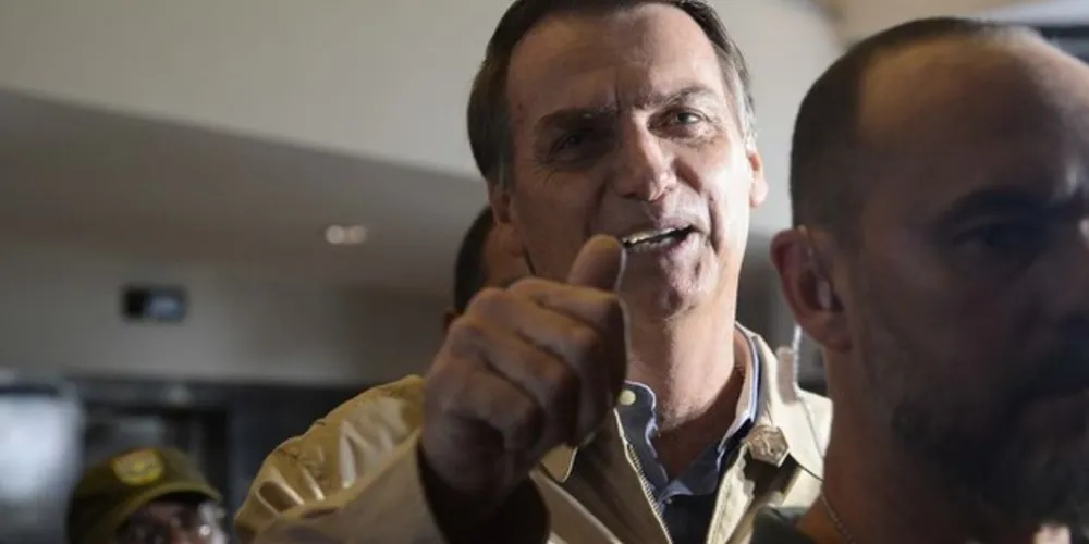 O candidato do PSL à Presidência da República, Jair Bolsonaro, visita a sede da Superintendência da Polícia Federal, no centro do Rio.
