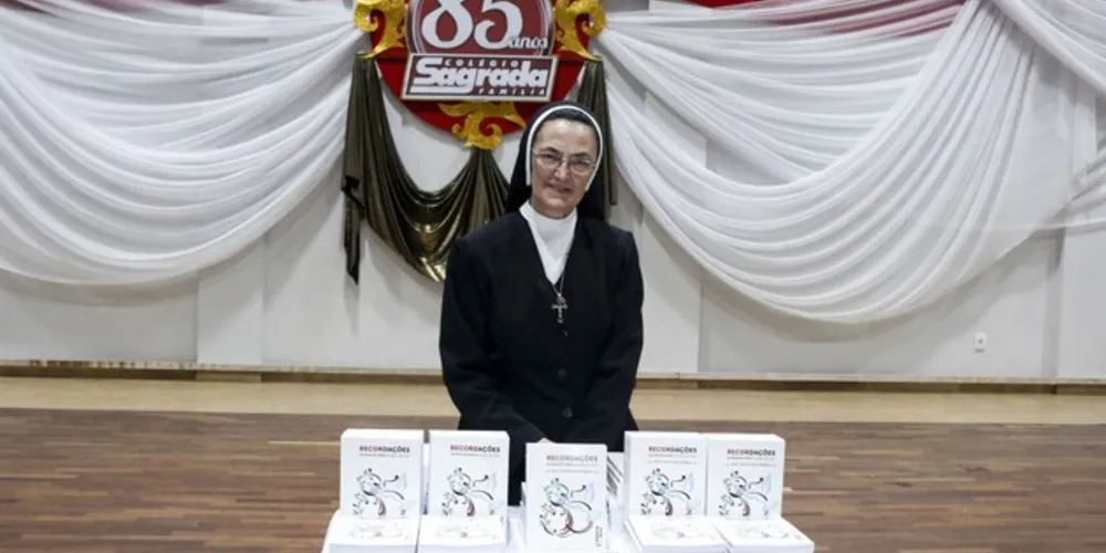 Irmã Edites Bet, diretora do Colégio