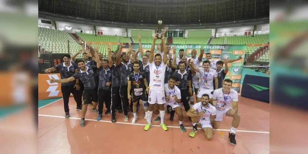 Equipe de PG ergueu a taça na casa do adversário