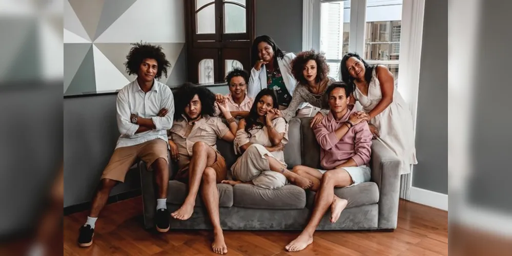 Oito artistas negros foram convidados pela Diálogos Culturais para um ensaio com o fotógrafo Rogerio Junior