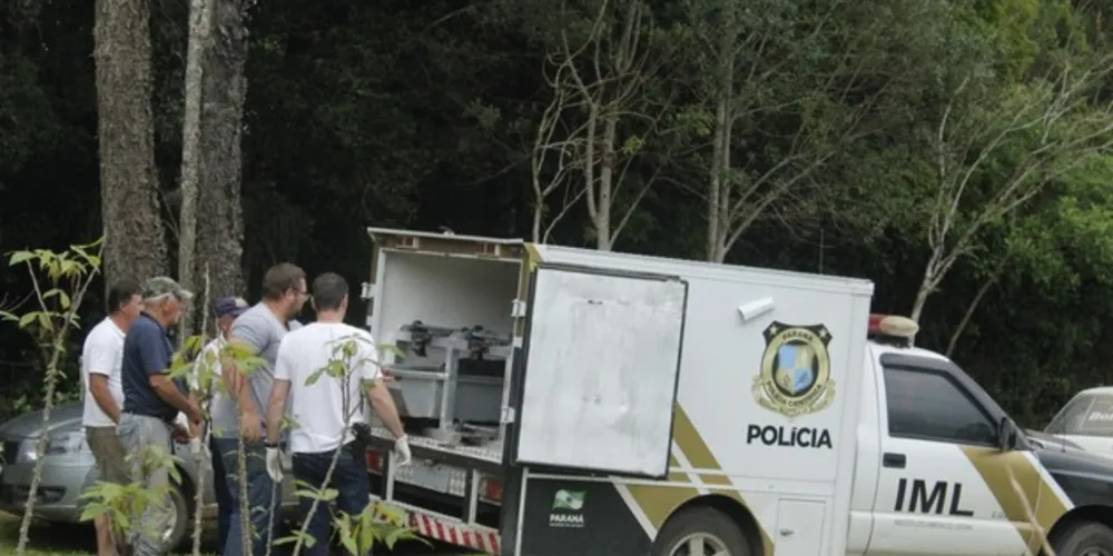 Policiais e peritos levantaram a possibilidade do caso se tratar de um latrocínio
