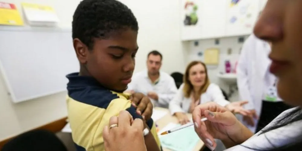 Ministério da Saúde distribui doses de vacina para evitar que surto se alastre