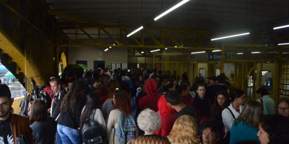 Situação gerou transtornos no Terminal Central de Ponta Grossa