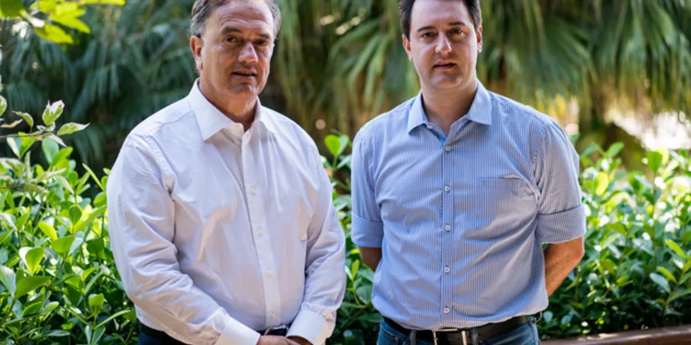 Plauto (esq.) esteve ao lado de Ratinho Junior durante a campanha ao governo.