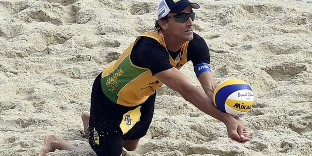 Emanuel Rego é campeão olímpico em Atenas 2004, e com medalhas de prata (Londres 2012) e bronze (Pequim 2008)