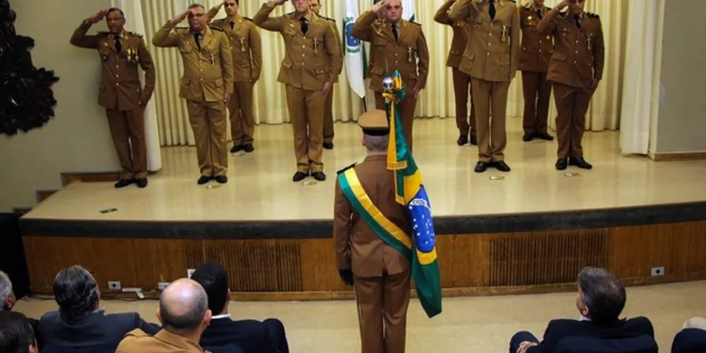 Durante a cerimônia houve homenagens e entrega de medalhas do Mérito Rodoviário e Menção Honrosa