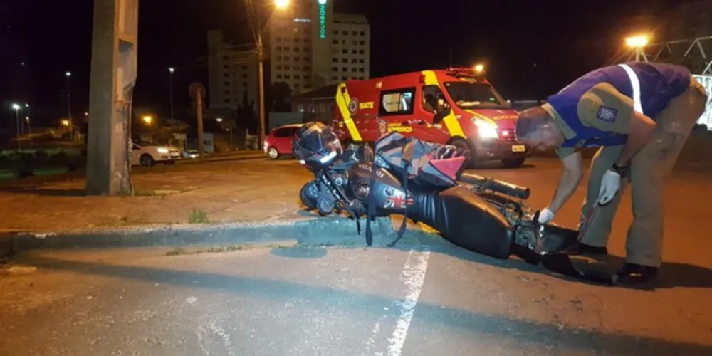 Piloto da moto foi levado com risco de morrer ao hospital