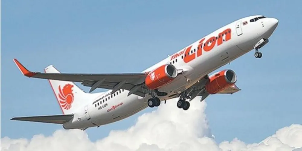 Aeronave da companhia Lion Air tinha 181 passageiros a bordo. 