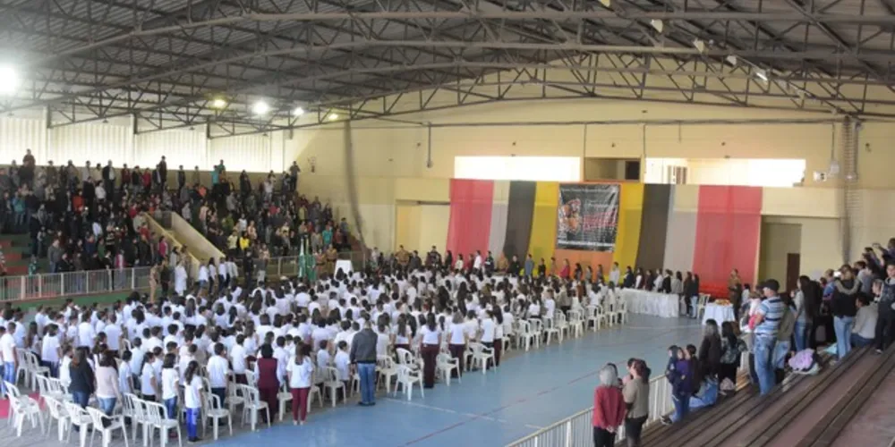 Nesta segunda, 390 alunos receberam certificado do Proerd