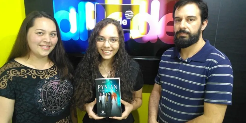 Imagem ilustrativa da imagem Escritora de PG publica primeiro livro aos 15 anos