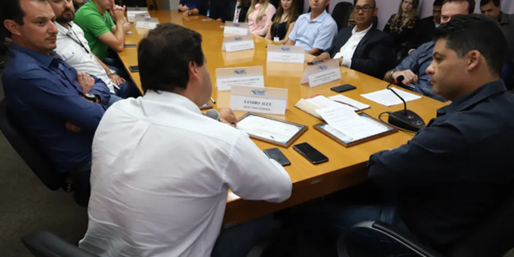 Reunião aconteceu na manhã desta quinta-feira