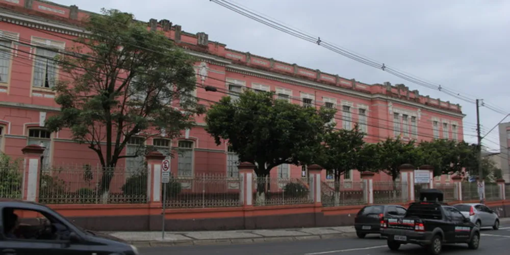 Primeiro semestre termina em 12 de julho, com férias para os alunos de 13 a 28 de julho
