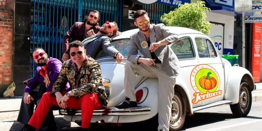 Músicos tentam participar do Showlivre Day, festival online promovido pelo selo