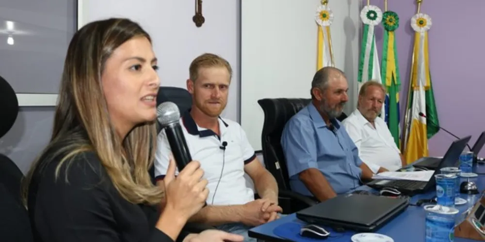 Mabel se colocou à disposição dos vereadores para trabalhar pela cidade.
