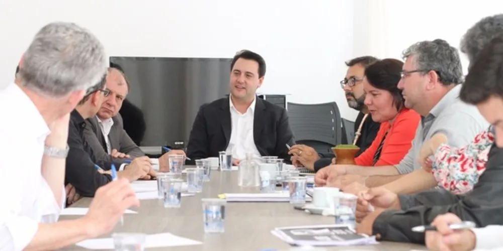 Governador esteve com representantes da categoria na terça-feira.