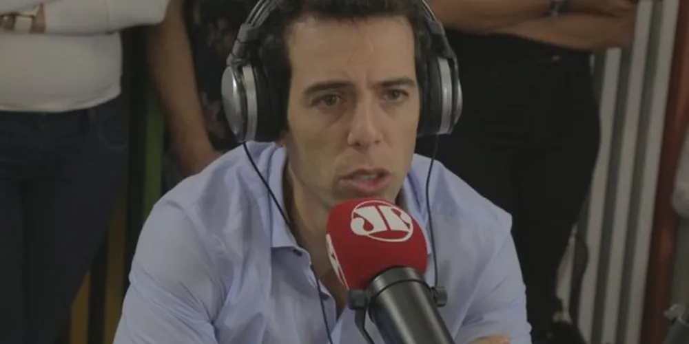 Renato Feder é o nome escolhido pelo futuro governador para assumir a pasta de Educação.