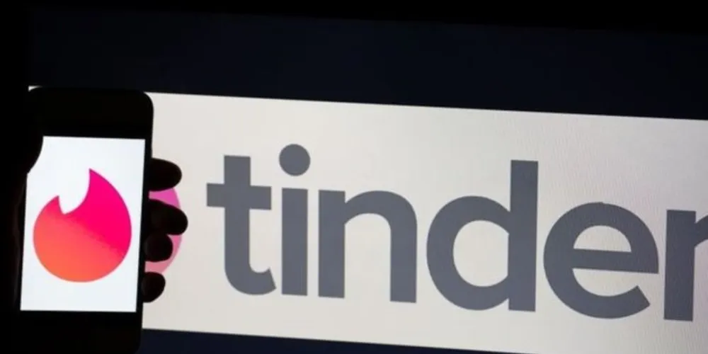 Emile Ratelband acredita que a mudança de idade pode ajudá-lo a conseguir mais encontros no Tinder 