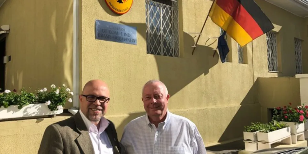 Edgar Hampf reuniu-se com o cônsul da Alemanha em Curitiba, Andreas Hoffrichter.