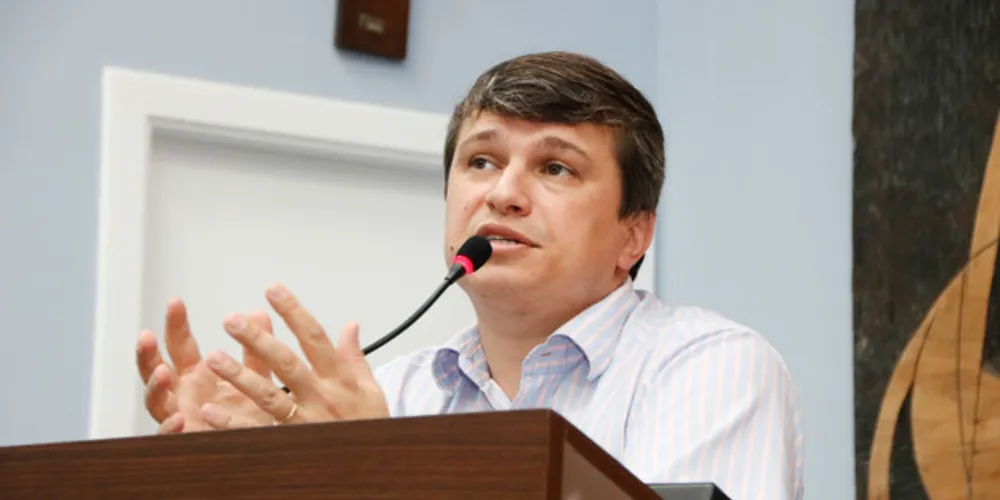 Vereador destacou o trabalho dos médicos e socorristas e também pediu mais investimentos públicos no órgão.