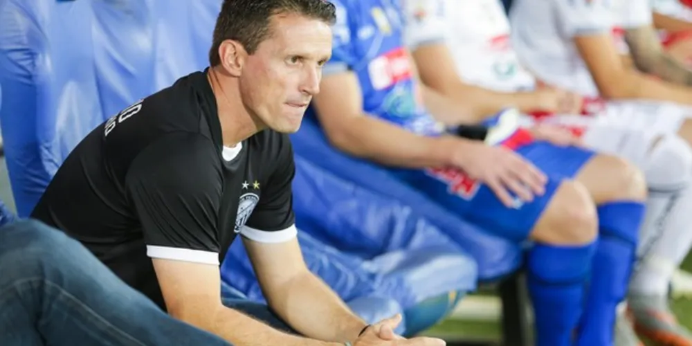 
“A resposta são os resultados que vão dizer", analisa o treinador sobre a preparação da equipe