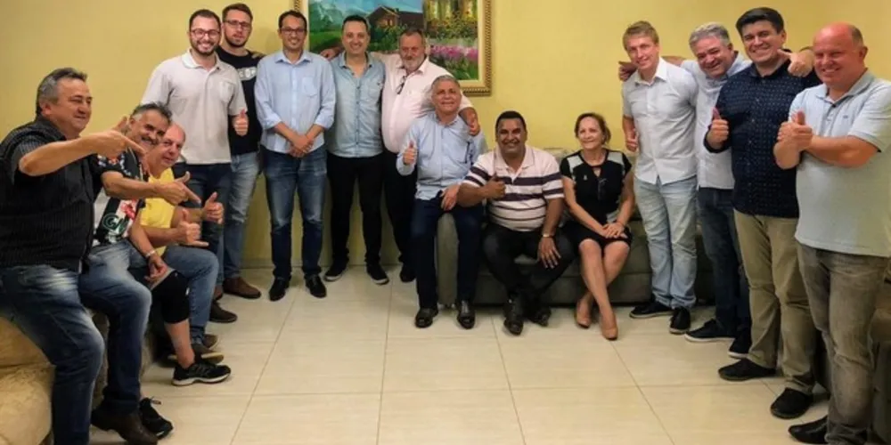 Reunião aconteceu na terça-feira (13).