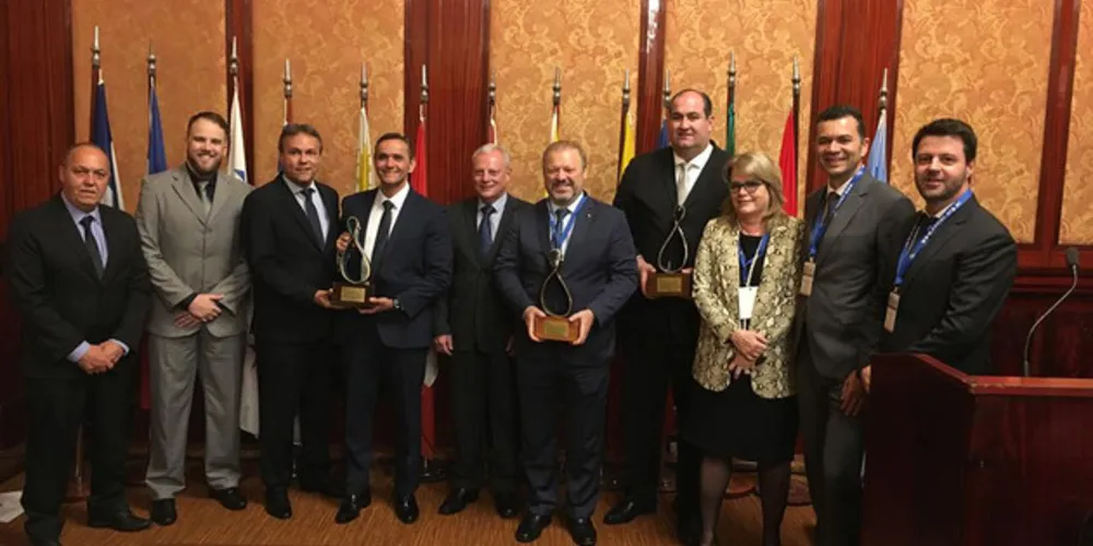 Comitiva da Copel recebeu o prêmio em Buenos Aires