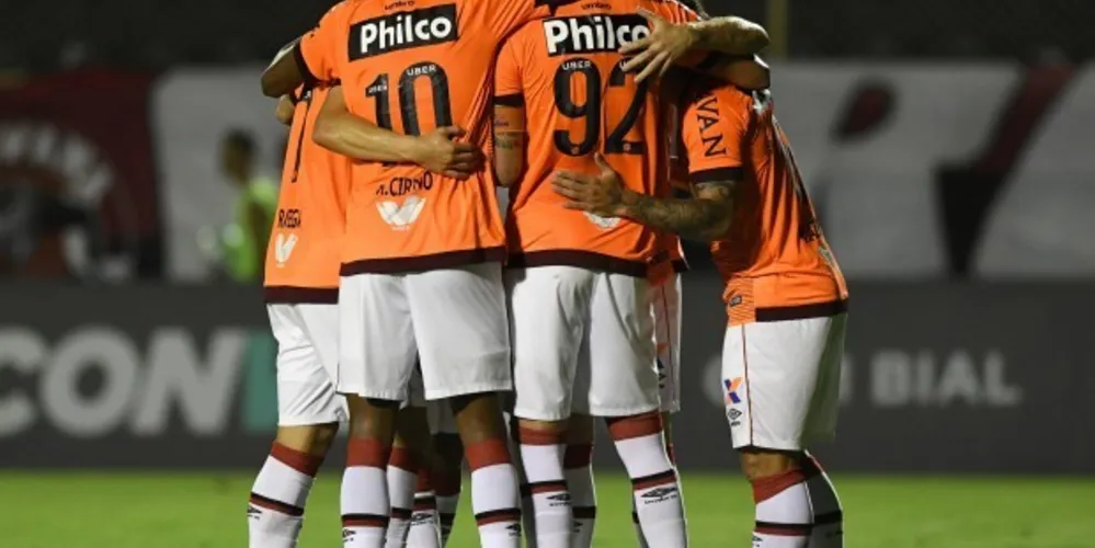 Triunfo sobre o Vitória foi o primeiro da equipe fora de casa