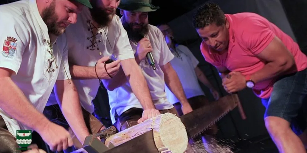 Cultura das competições germânicas garantiram a diversão na Münchenfest com a participação popular