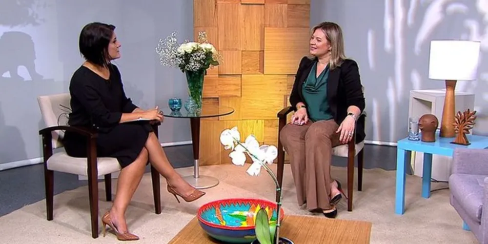 Roseann Kennedy conversa com a deputada eleita Joice Hasselmann