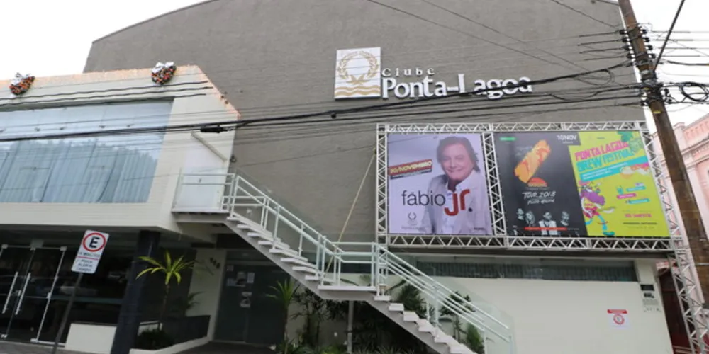 Cerimônia acontece no Clube Ponta-Lagoa, no centro de Ponta Grossa