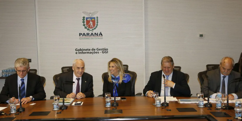 Dados foram anunciados durante reunião das equipes de transição, realizada no Palácio Iguaçu.