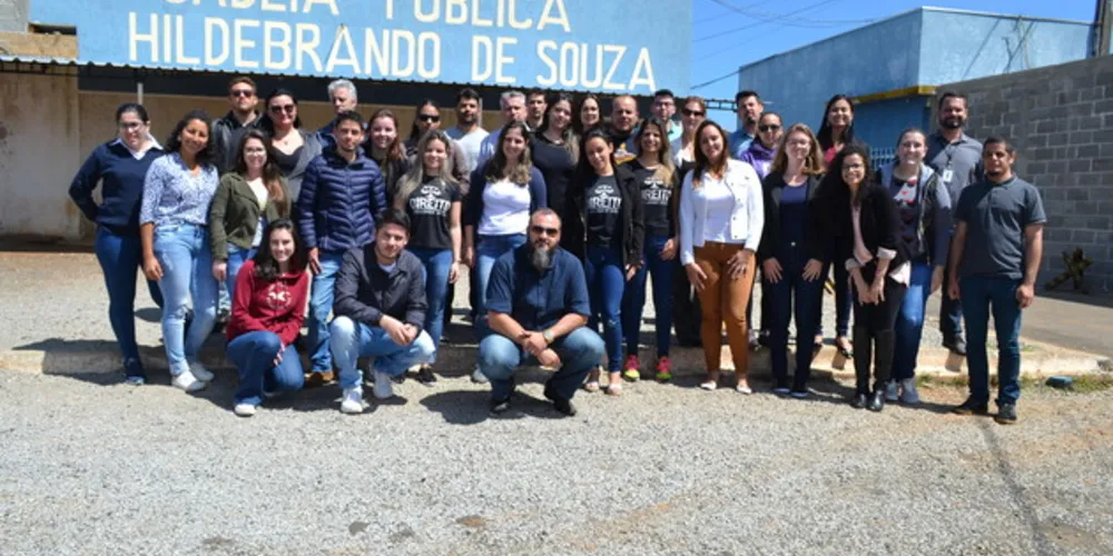 Estudantes realizaram uma visita técnica nas dependências do presídio.