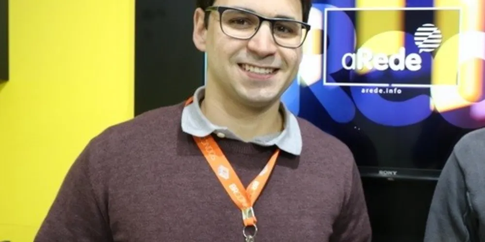 Jean Carlo Schott informa que serão realizadas quatro palestras no evento
